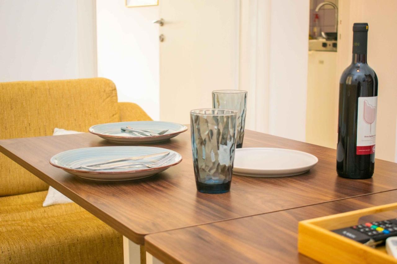 City Center/Navarinou Classical Style Apt-King Bed Thessaloniki Buitenkant foto