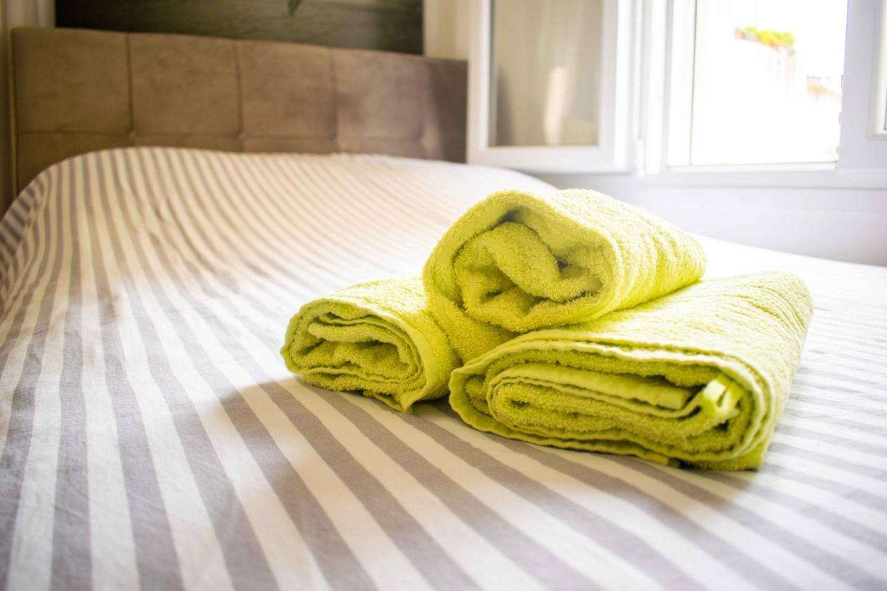 City Center/Navarinou Classical Style Apt-King Bed Thessaloniki Buitenkant foto